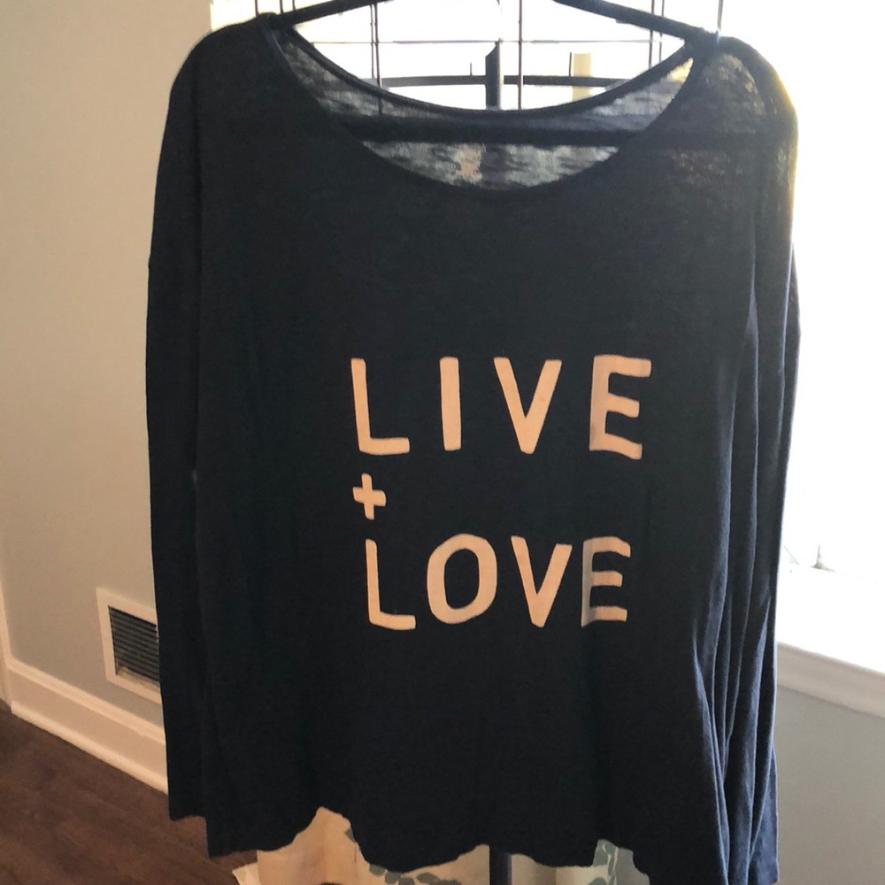 1x long sleeve